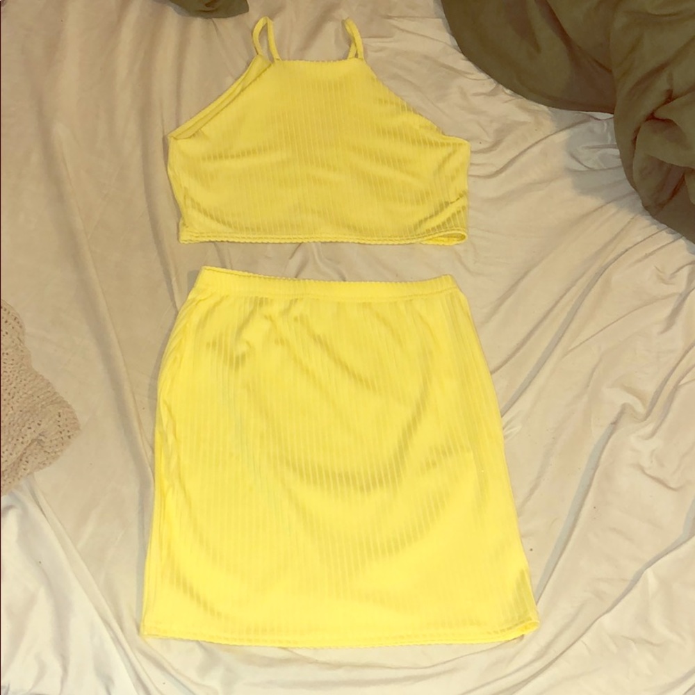 Boohoo yellow halter mini skirt set